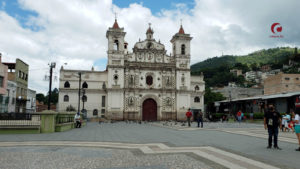 Cúpulas religiosas opuestas a derechos de las mujeres y LGBTIQ+