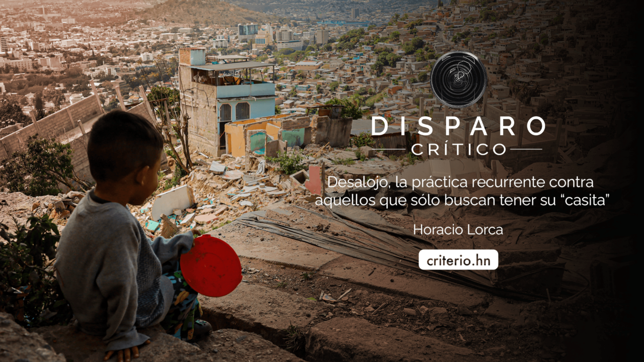 Portada Foto Ensayo Mi casita, por Horacio Lorca, Dispiaro Critico